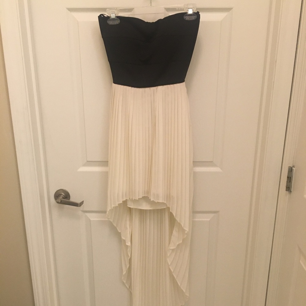 Arden B Strapless Dress